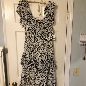 Taylor dresses off-shoulder, tiered, animal print dress, size 16, NWT!